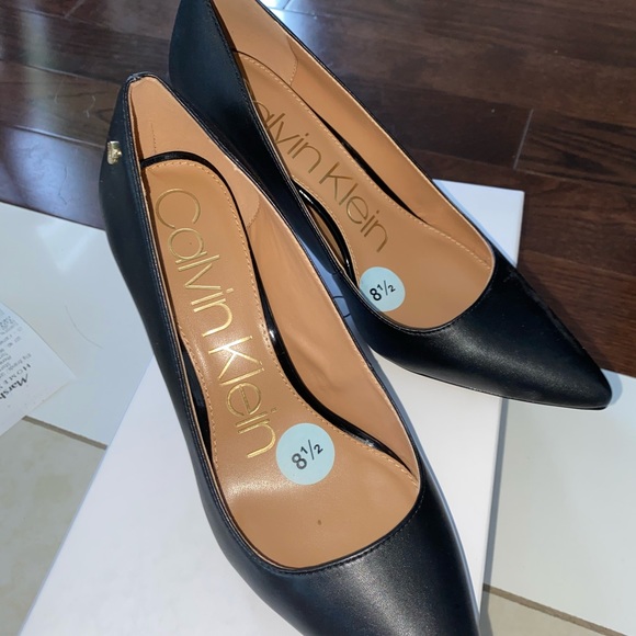 CK heels - Picture 3 of 4